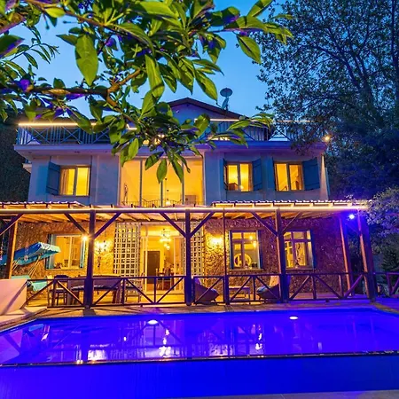 Acgua Casa Kayakoy'de 5 Yatak Odali Mustakil Vila