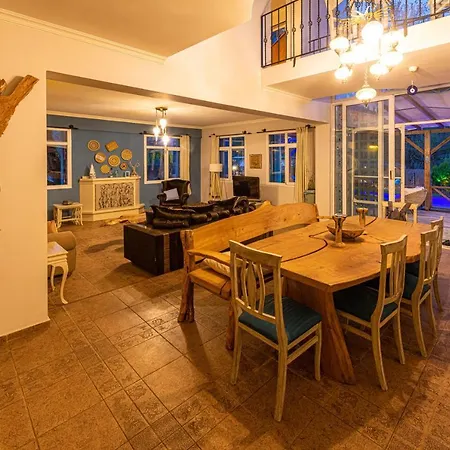 Acgua Casa Kayakoy'de 5 Yatak Odali Mustakil Vila *